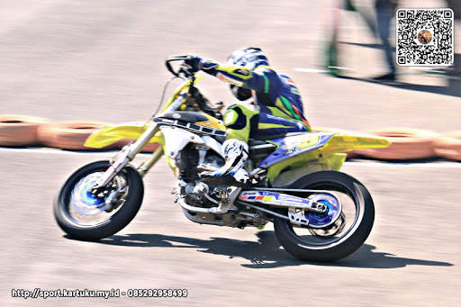 Foto Balapan Motor - Kartuku Fotografer Purwokerto screenshot 8