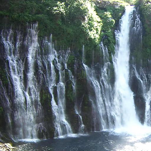 Waterfall in shade icon