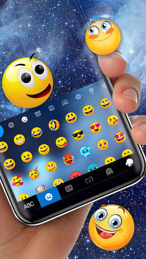 Night Sky Clouds Keyboard Background screenshot 4