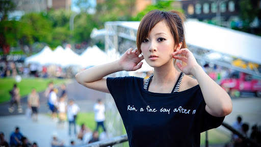 Sexy Japanese Girls Wallpapers HD screenshot 3