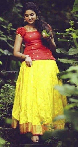 Hot Indian Saree Girls Photos screenshot 8