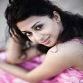 Indian Cute Girls Wallpapers on 9Apps