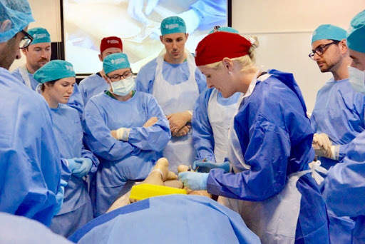 Surgery  MCQS from  www.mcqsurgery.com скриншот 1