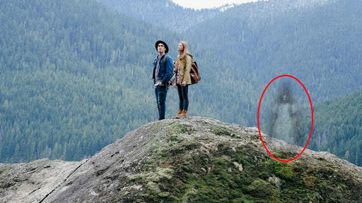 Ghost in photo screenshot 5