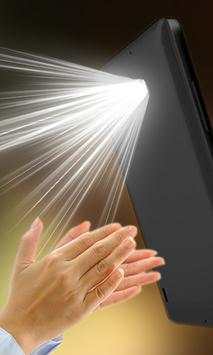 FlashLight on Clapping Smart screenshot 4