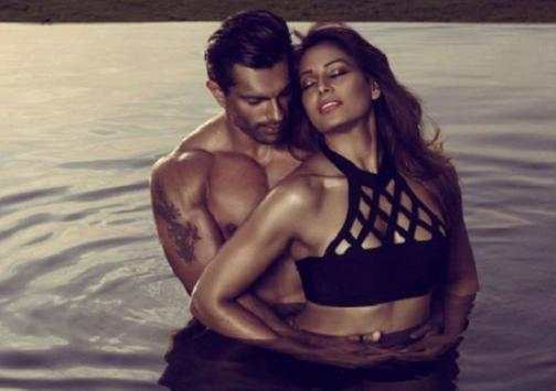 Bipasha Basu Status Songs screenshot 5