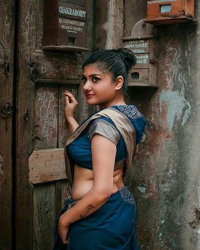 Hot Indian Saree Girls Photos screenshot 5