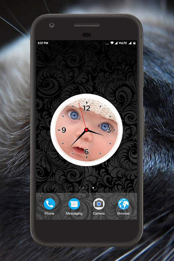 Blue Eyes Clock Live Wallpaper screenshot 2