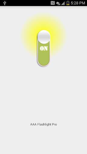 AAA Flashlight screenshot 1