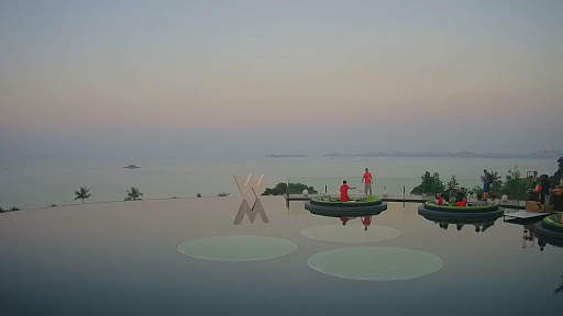EarthFlip HD - Live HD Webcams Worldwide! screenshot 12