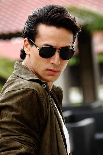 Tiger Shroff New HD Wallpapers screenshot 2
