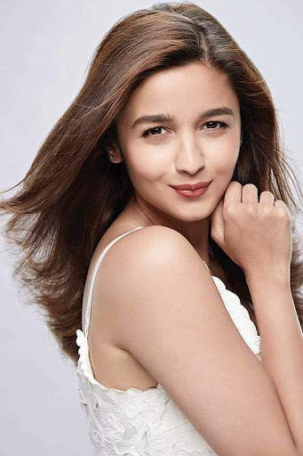 Alia Bhatt New HD Wallpapers 2019 screenshot 6