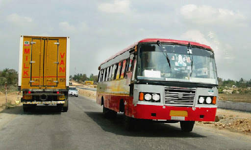 Cargo Bus Drive City Transport Bus Simulation screenshot 3