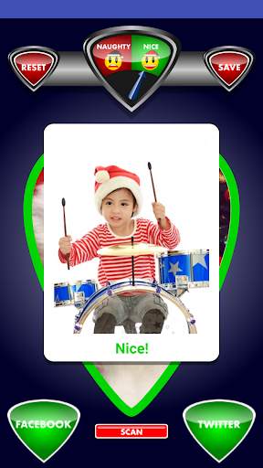 Naughty or Nice Photo Scanner screenshot 3