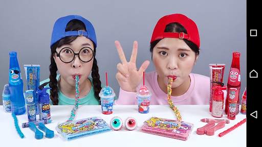 Eating sweet candy screenshot 3