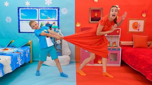 Funny Kids Toys Show - Family Kids Tube screenshot 1
