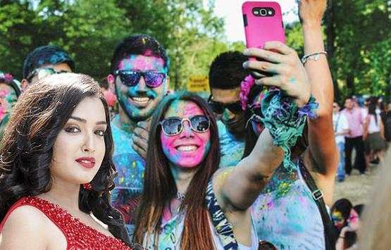 Selfie With Amrapali Dubey: Amrapali Wallpapers screenshot 5
