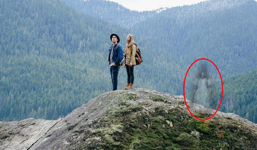 Ghost in photo screenshot 10