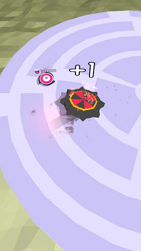 Tops.io - Spinner Blade Arena screenshot 1