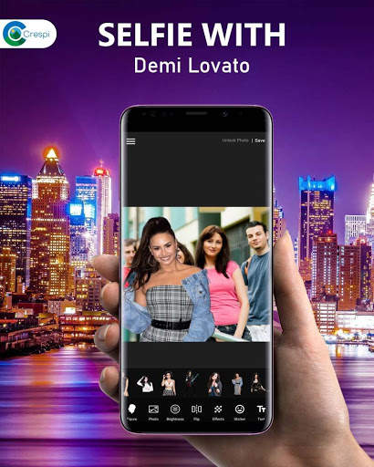Easy Selfie With Demi Lovato screenshot 2