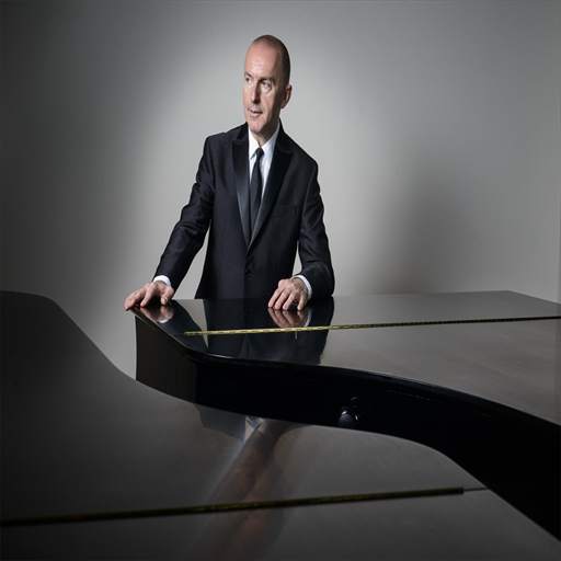 Pedja Muzijevic, piano 2.21.00