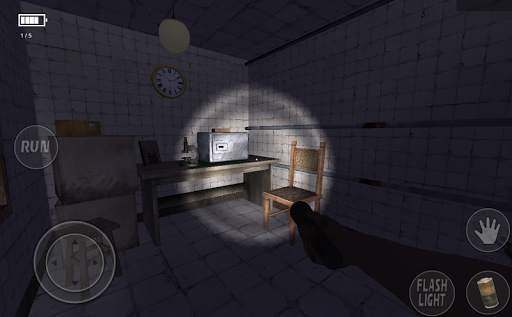 Demonic Manor- Horror survival game screenshot 2