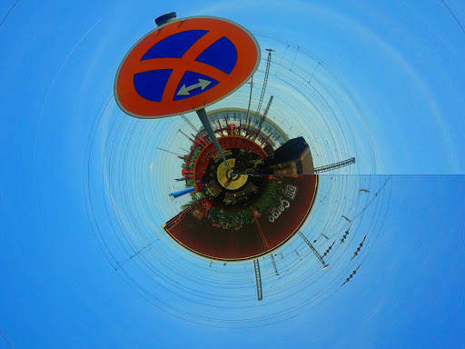 Tiny world and toon camera screenshot 18