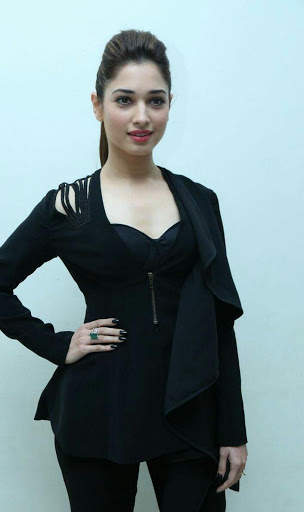 Tamanna Bhatia Images screenshot 6