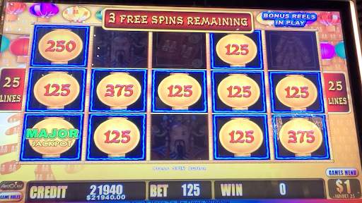 Winner Slot Machines screenshot 1