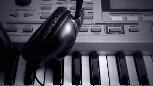 Course to play the piano easy 🎹🔊 screenshot 1