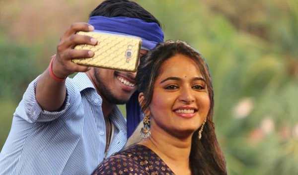 Selfie With Telugu Actress screenshot 5