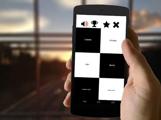 Tap Black and White Piano screenshot 1