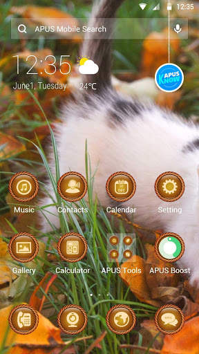 White Cat-APUS Launcher theme screenshot 1