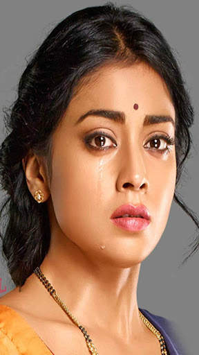 Shriya Saran Wallpapers & Images screenshot 1