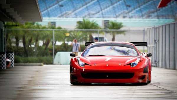 Best Cars Wallpapers HD screenshot 1