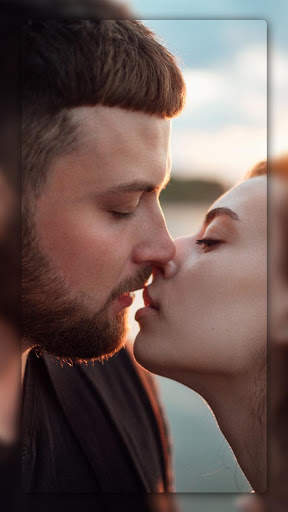 Kissing Wallpapers- Hot Couple Kissing Photos screenshot 1
