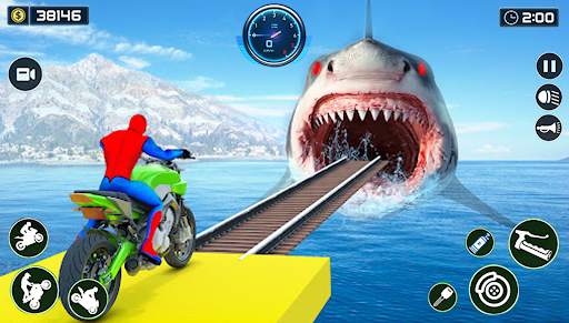 Superhero Mega Ramp Bike Games screenshot 7