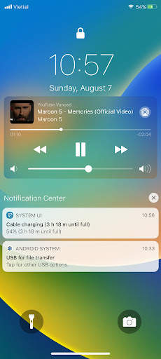 iOS Lock Screen iPhone 15 screenshot 2