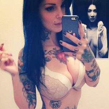 Sexy Tatoo Girl screenshot 1
