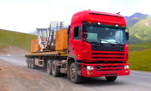 Heavy Cargo Truck Driving Game: Truck Simulator screenshot 2