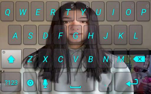 Charli D'amelio Keyboard Themes screenshot 3