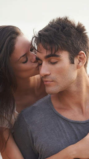 Kissing Video Status screenshot 2