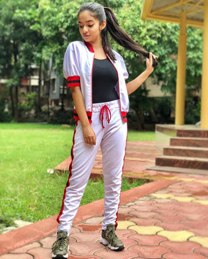 Anushka Sen HD Wallpapers screenshot 7