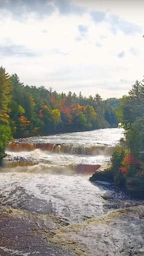 waterfall video wallpaper screenshot 1