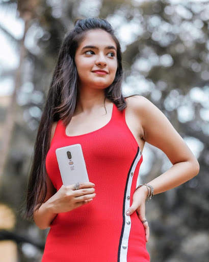 Anushka Sen HD Wallpapers screenshot 1