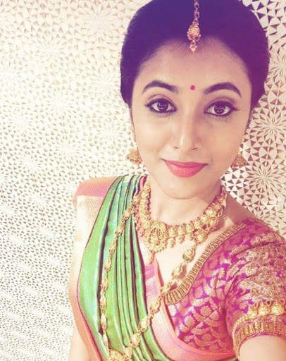 Priyanka Arul Mohan Wallpapers HD 16 تصوير الشاشة