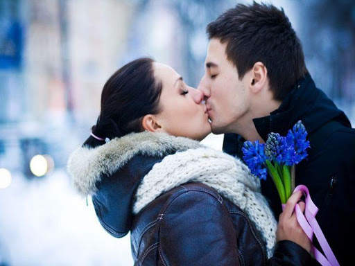 Couple Kiss HD Wallpaper 2020 screenshot 2