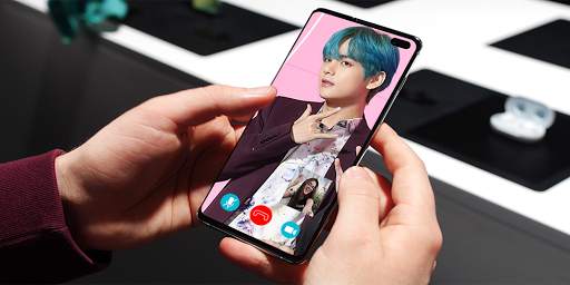 V Kim Taehyung Call You - V BTS Fake Video Call screenshot 1