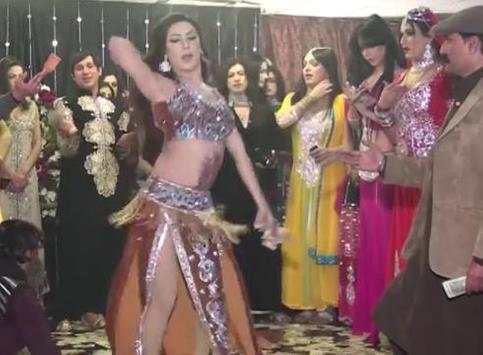 Pakistani Wedding Mujra Video screenshot 4