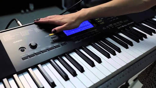 Course to play the piano easy 🎹🔊 screenshot 2